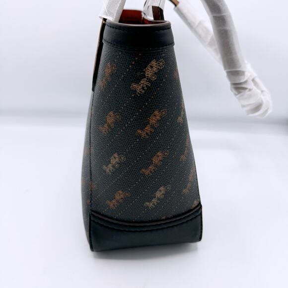 Coach Diagonal Print Horse and Carriage Tote 27 - Picture 4 of 9